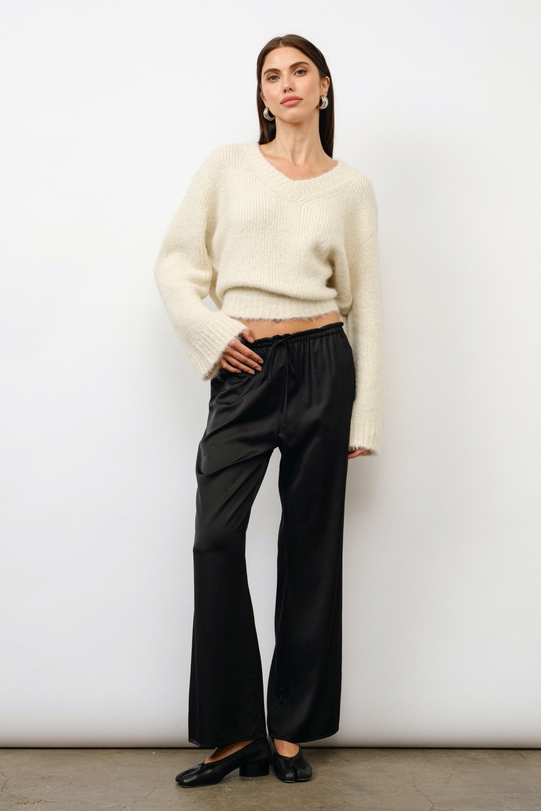 Black Silky Della Pant