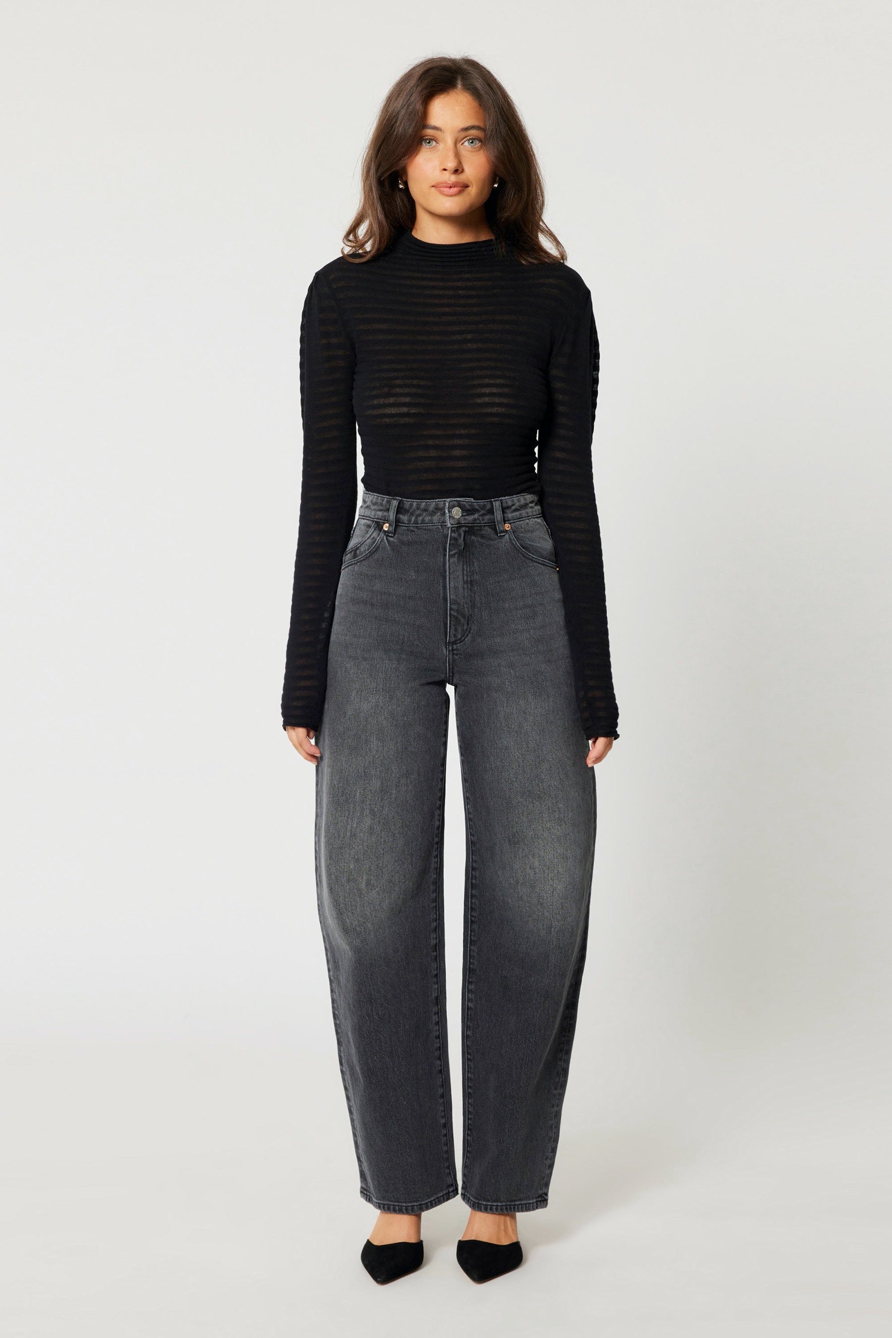 Worn Black Gigi Barrel