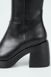 Black Brooke Boot