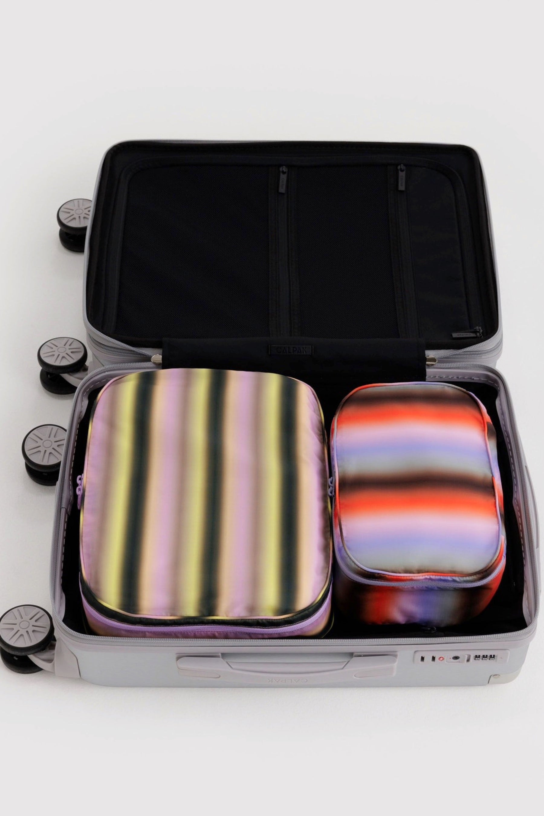 Gradient Stripes Packing Cube Set