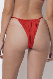 Red Pia Bottom