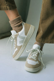 Sahara V-10 Sneaker