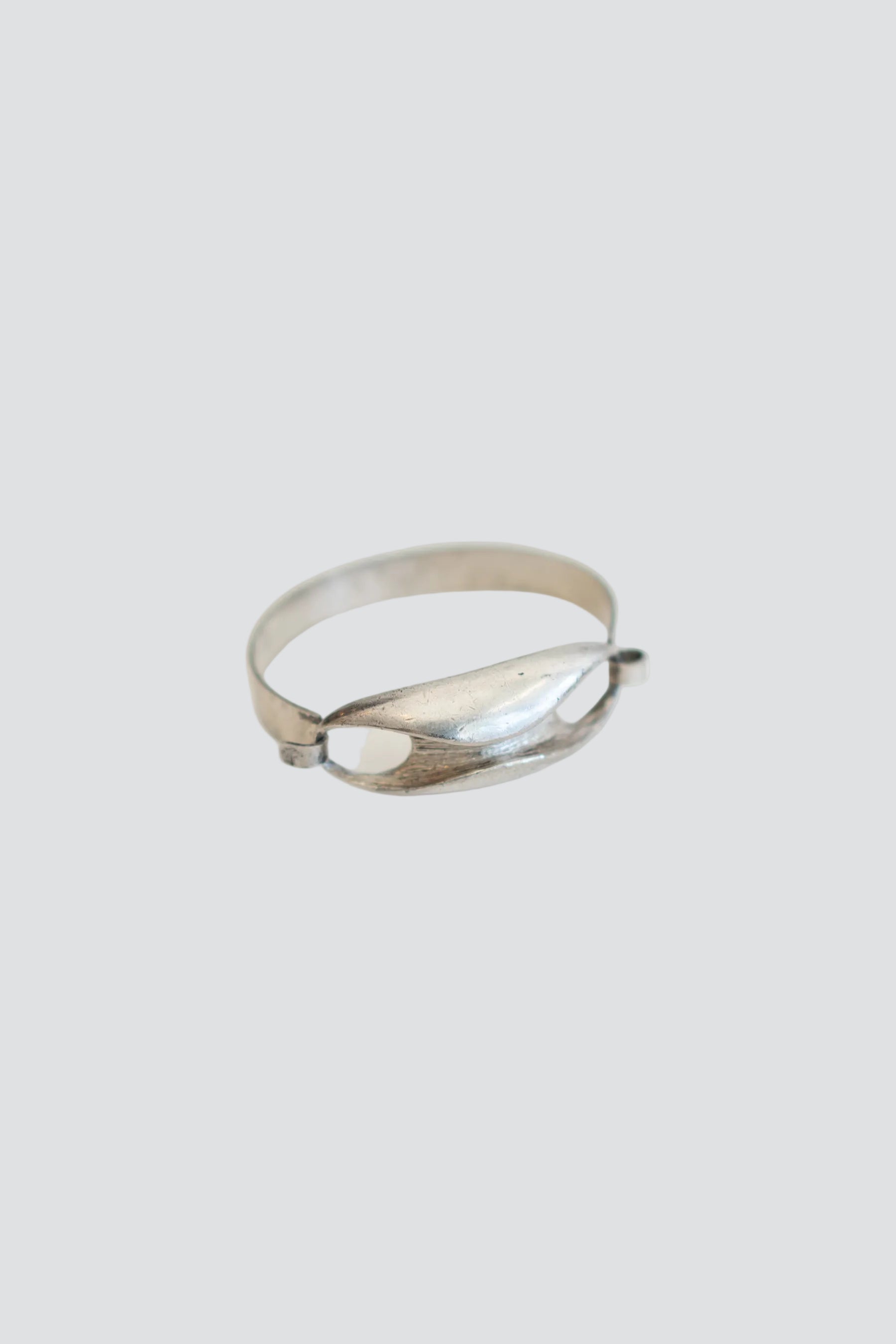 Silver Oval Bracelet