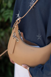 Dune Leather Small Flat Crescent