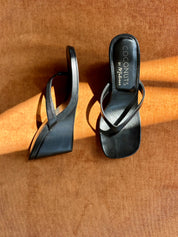 Black Murphy Wedge