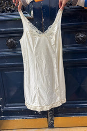 Creme Vintage Slip