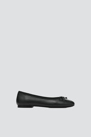 Black Leather Selma Flat