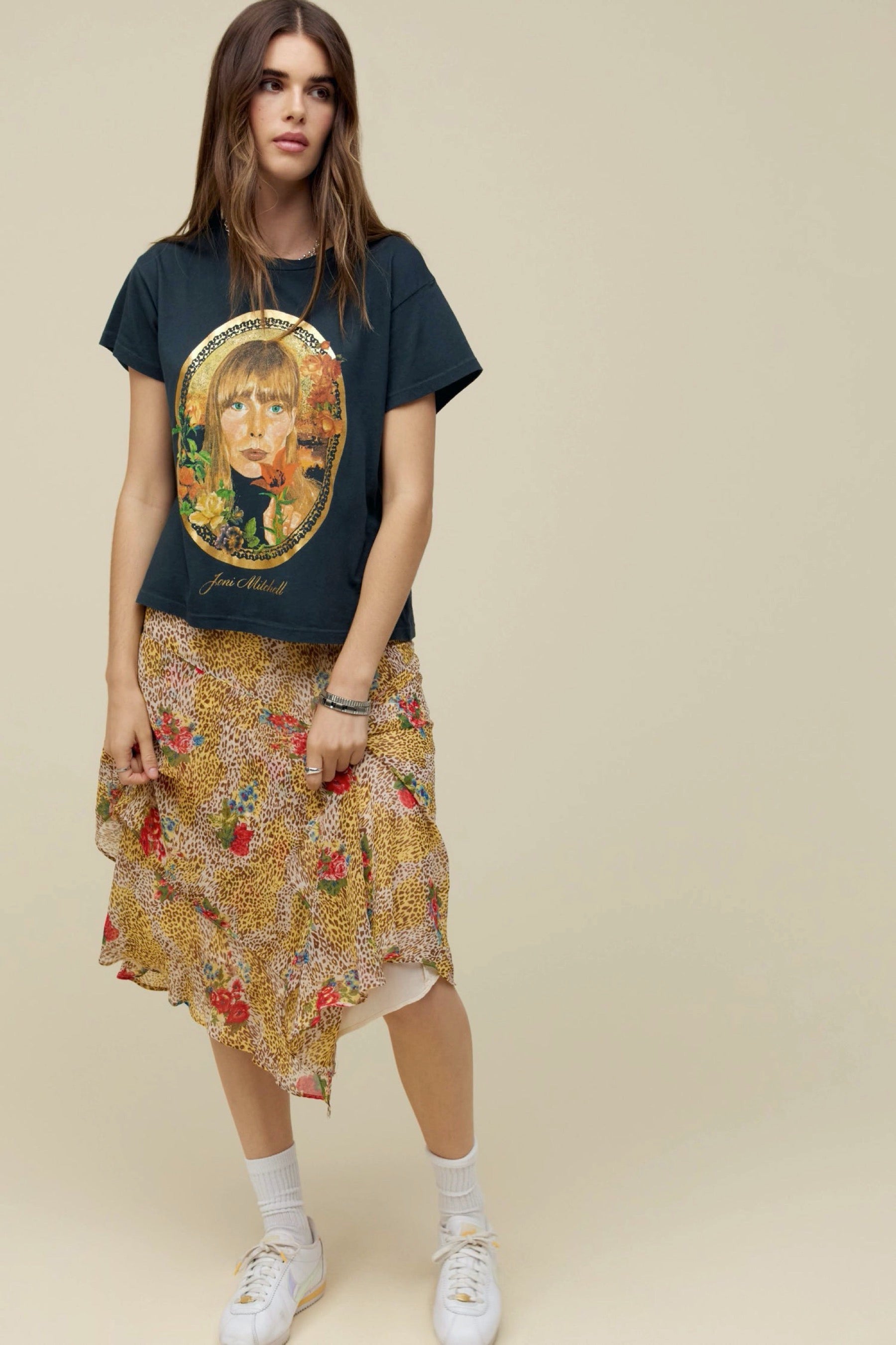 Joni Mitchell Painting With Flowers Solo Tee
