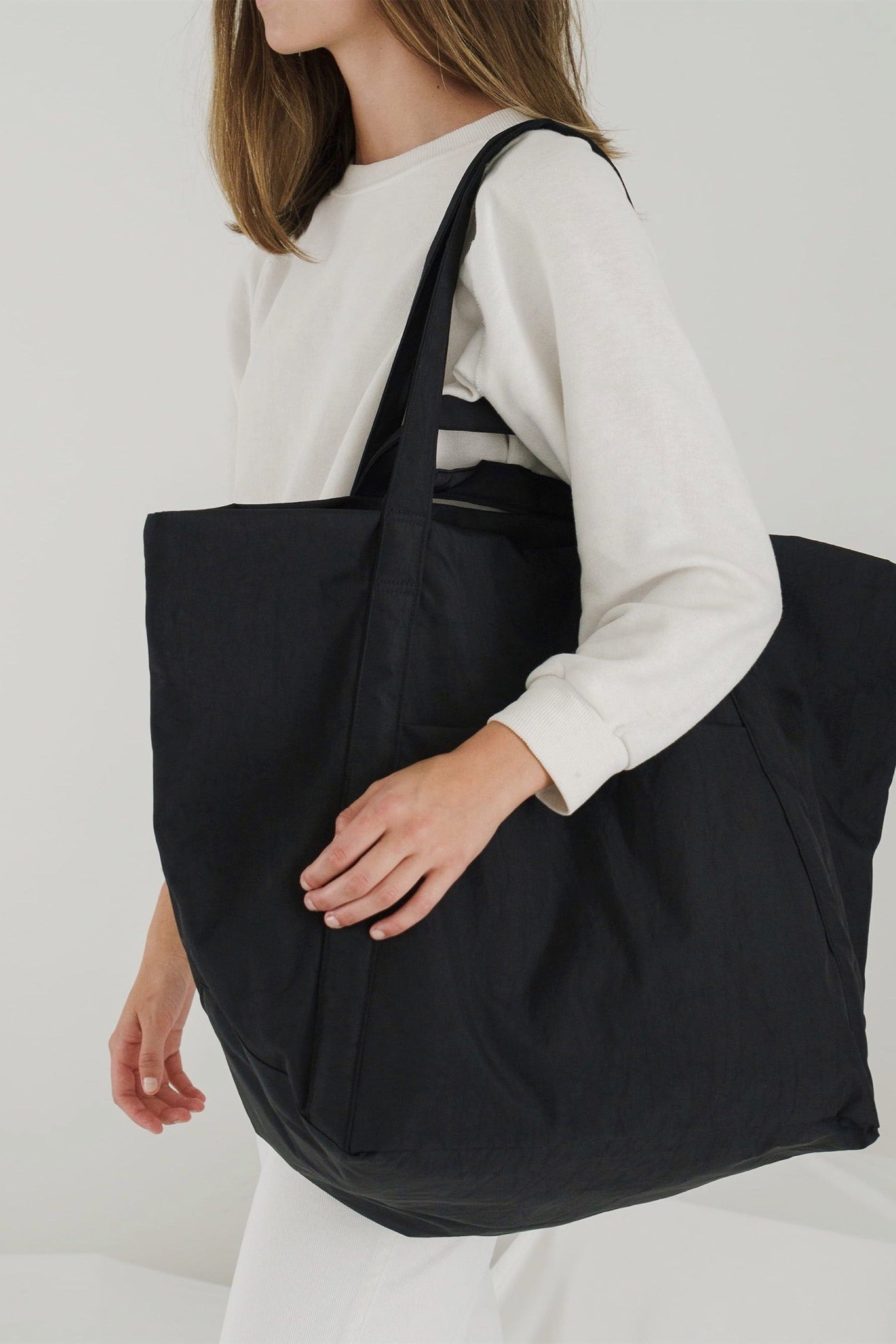 Black Travel Cloud Bag