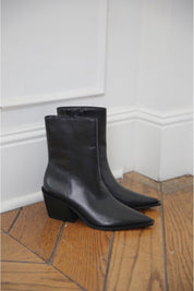 Black Cleo Boot