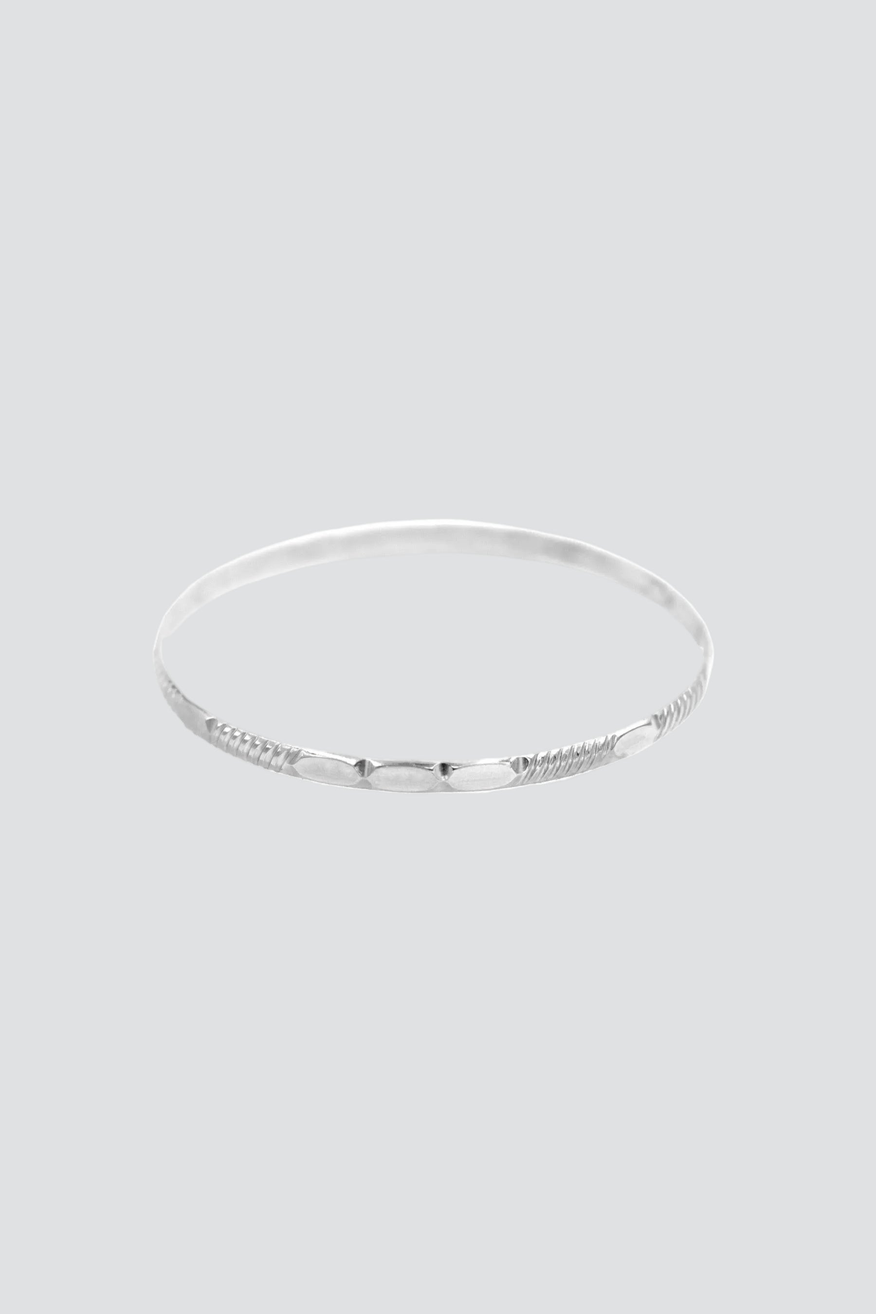 Silver Fine Line Bangle