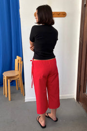 Red Tie Capri