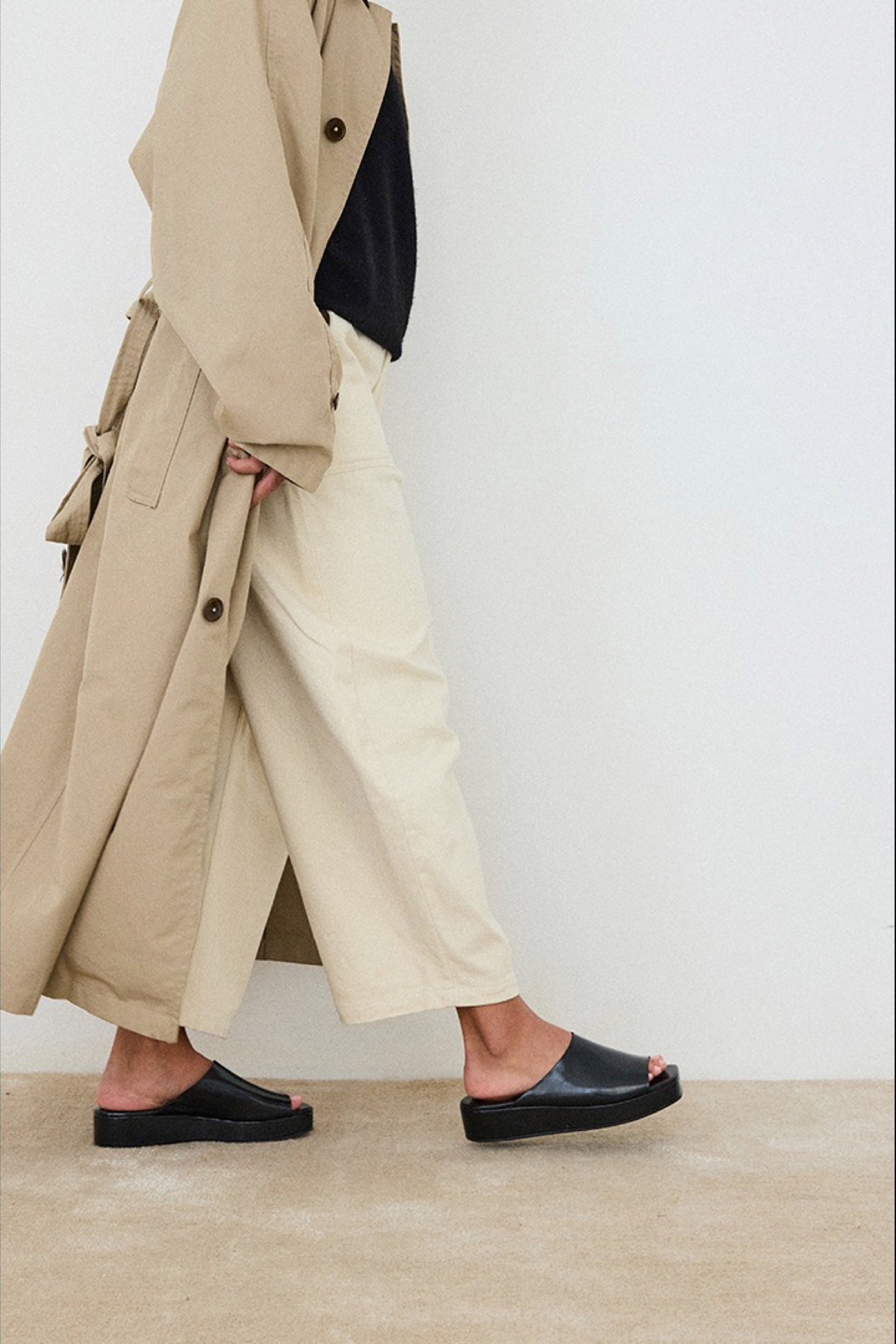 Black Lido Slide Sandal