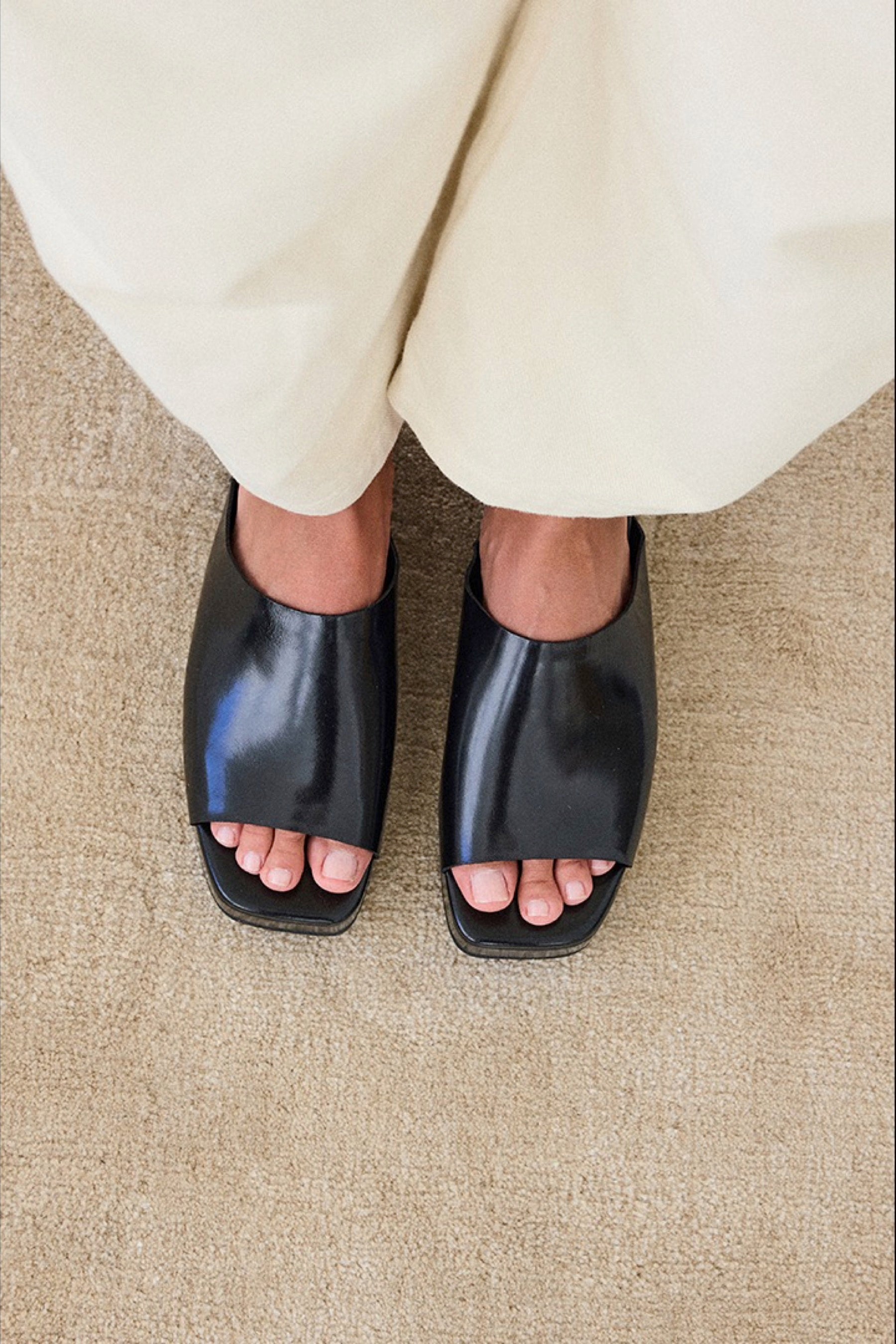 Black Lido Slide Sandal