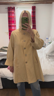 Butter Yellow Light Trench