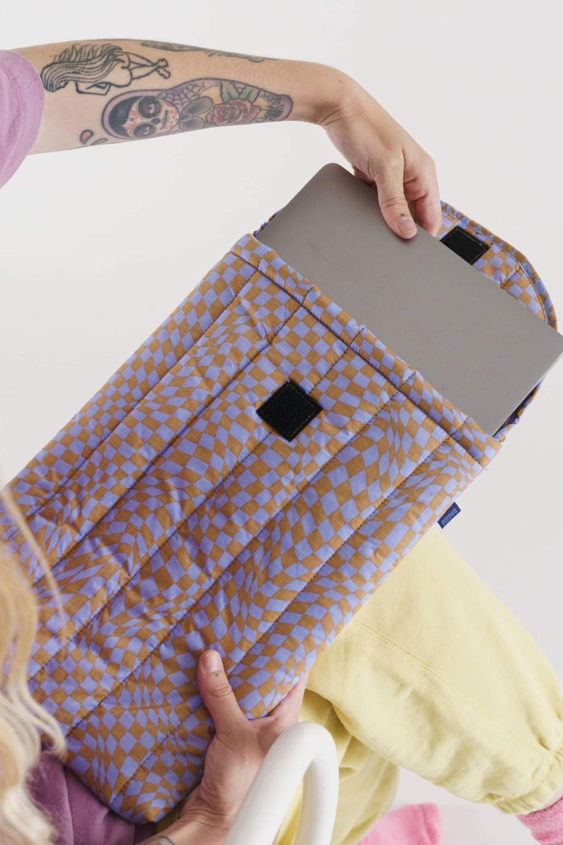 Lavender Trippy Checker Puffy Laptop Sleeve