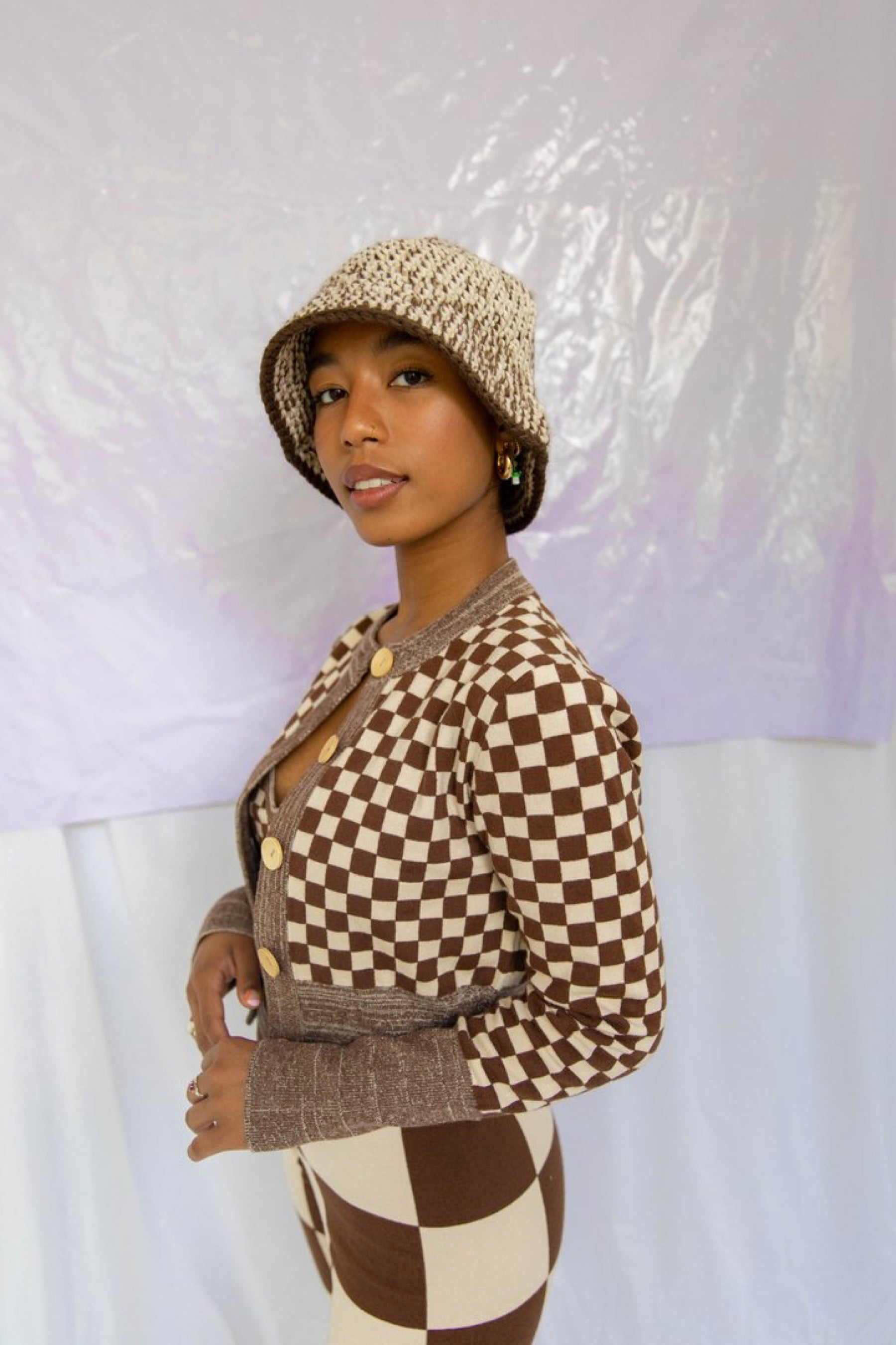 Brown + White Georgia Knit Bucket