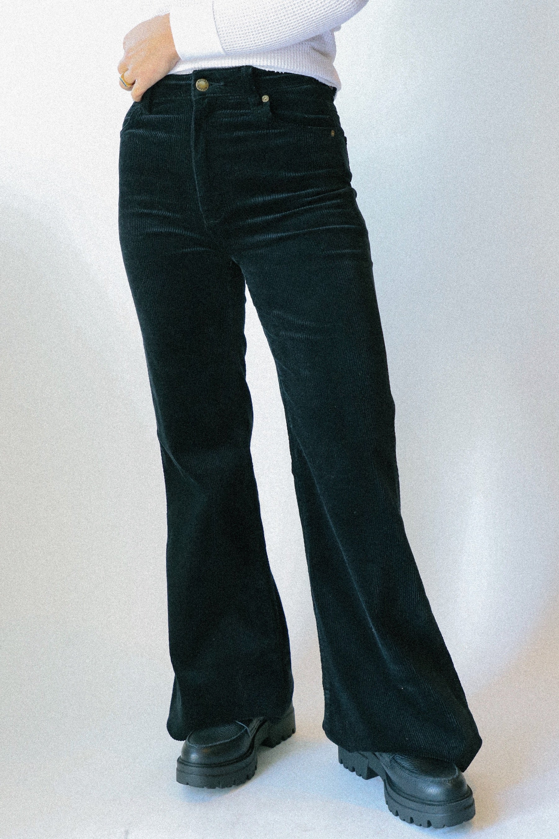 Velvet Black Eastcoast Flare