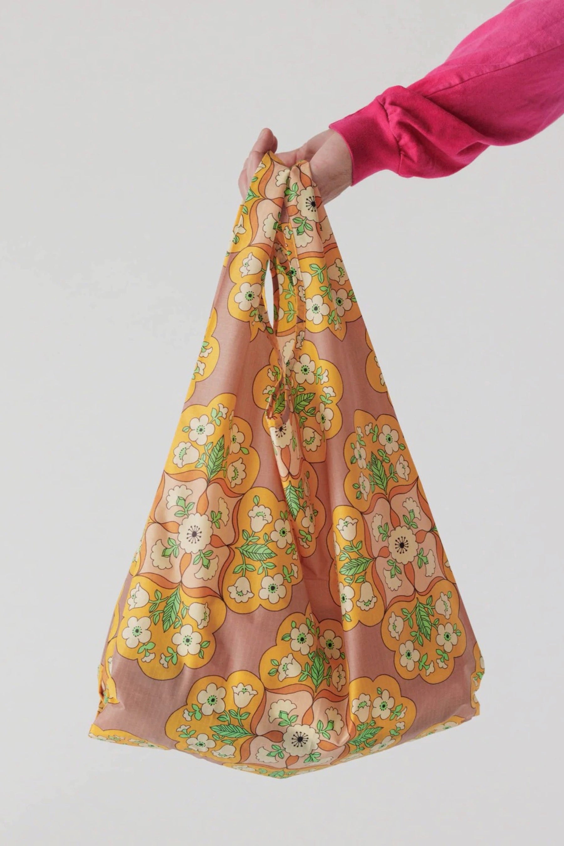Medallion Floral Baggu