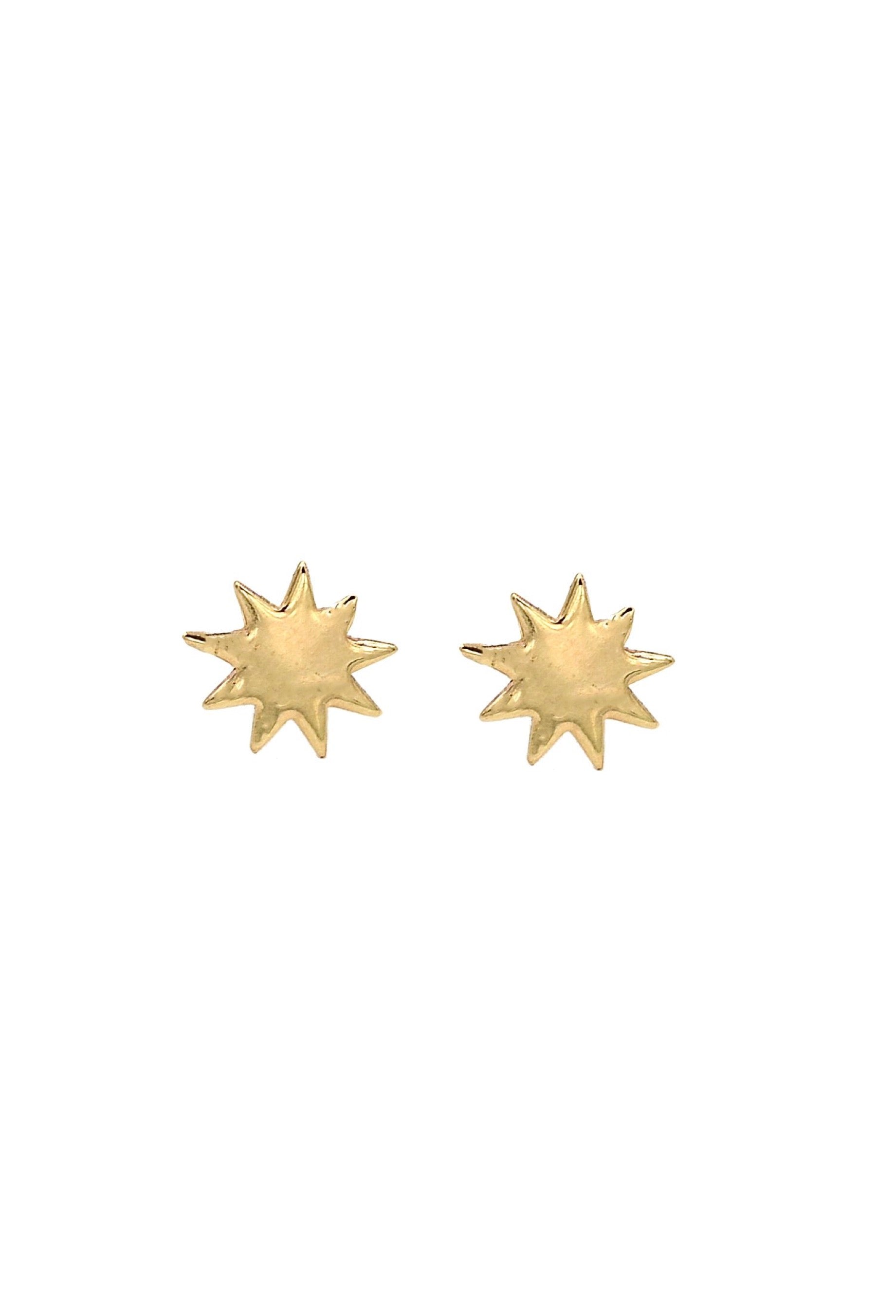 Gold Nova Studs