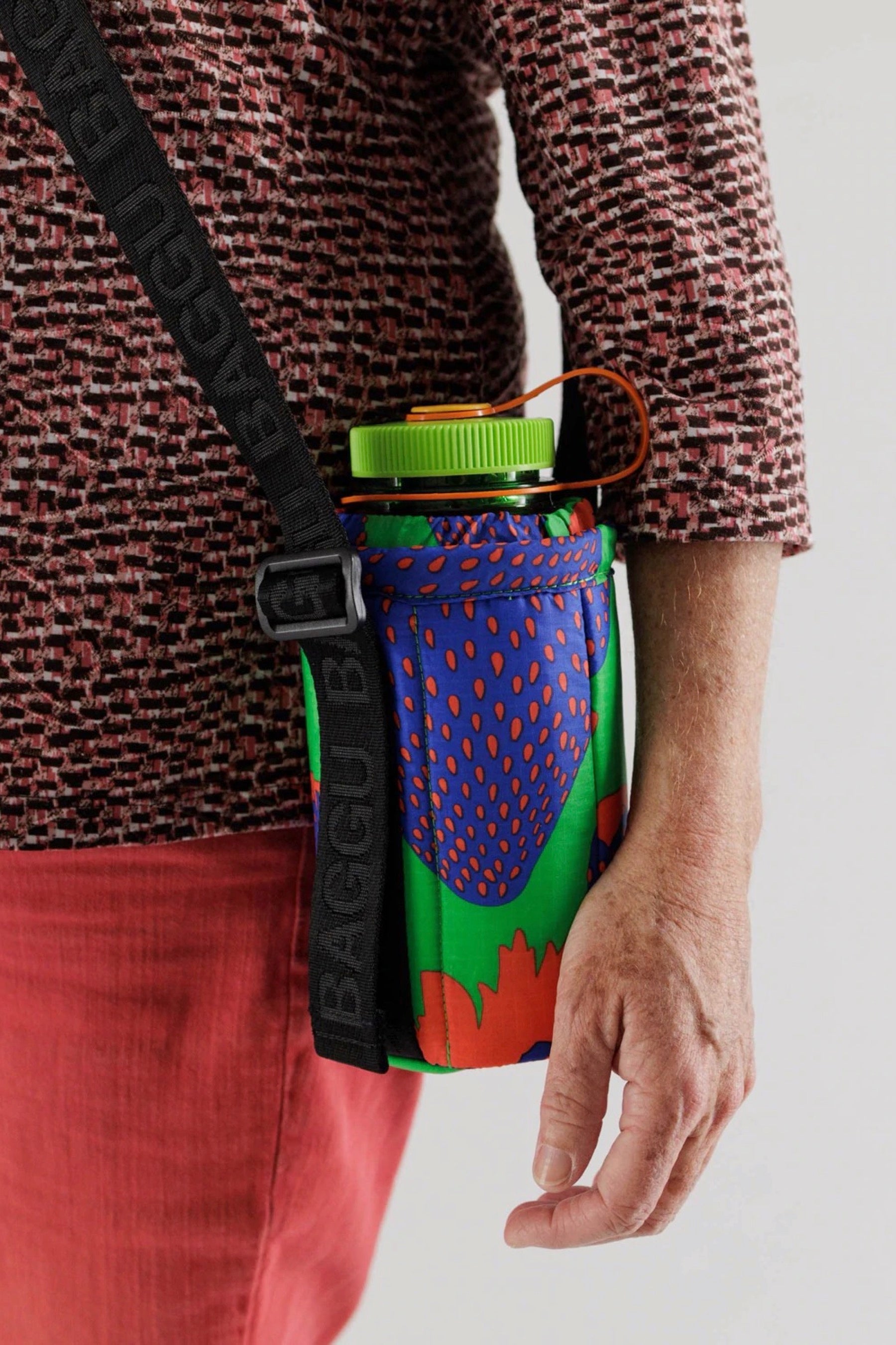 Electric Strawberry Cobalt Puffy Water Bottle Sling