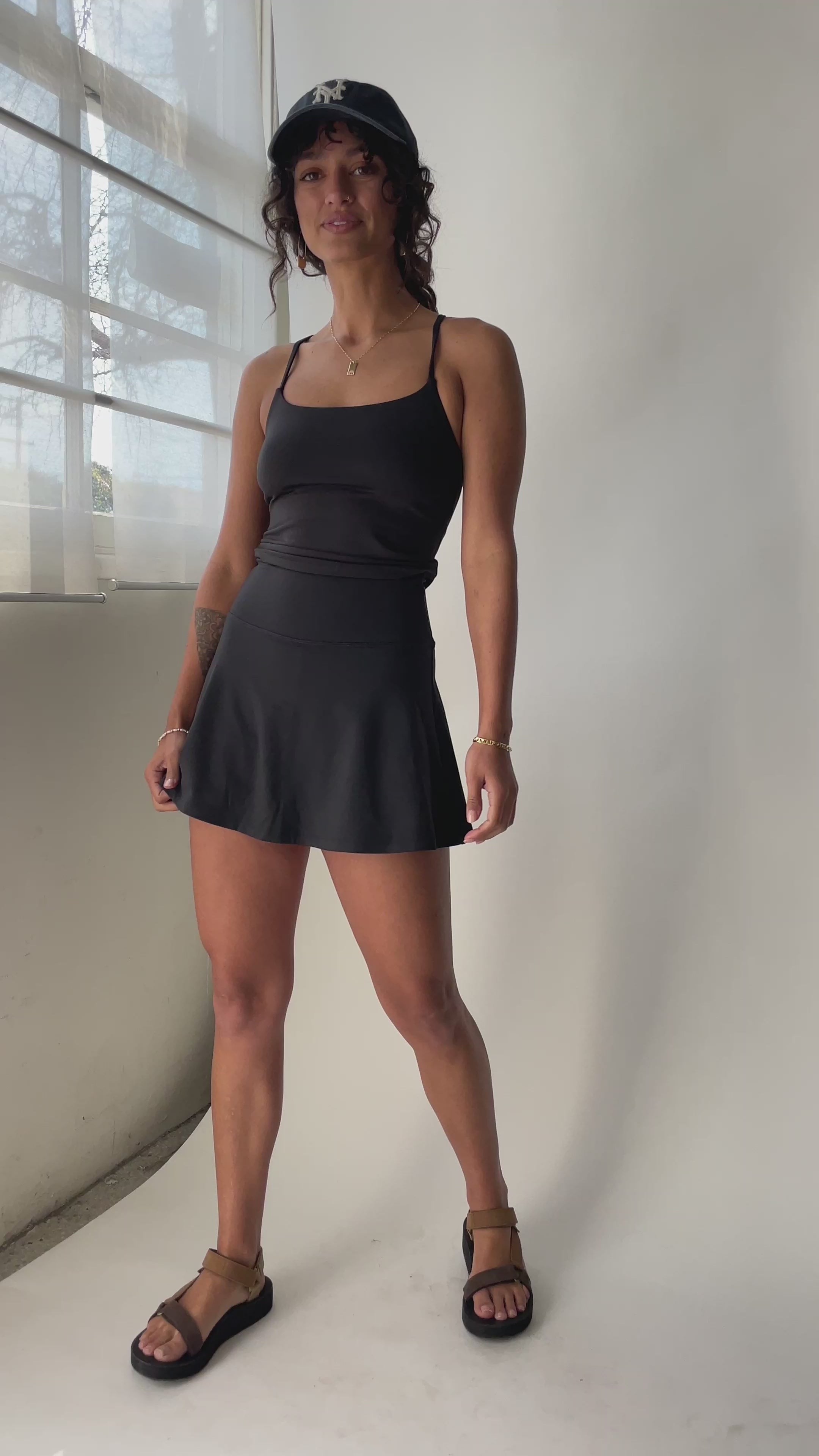 Black Float Willa Tank
