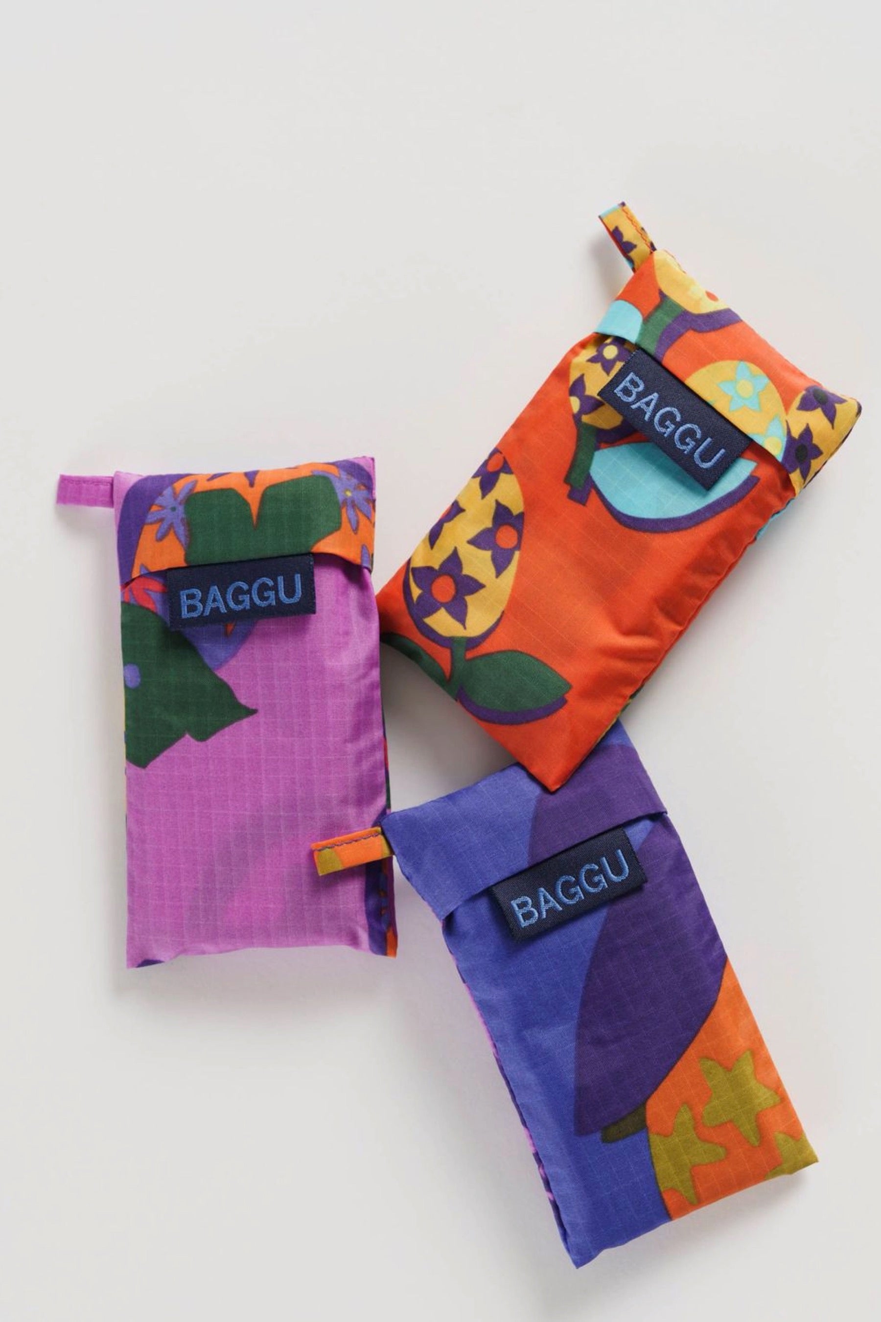 Collaged Fruit Wine Baggu Set