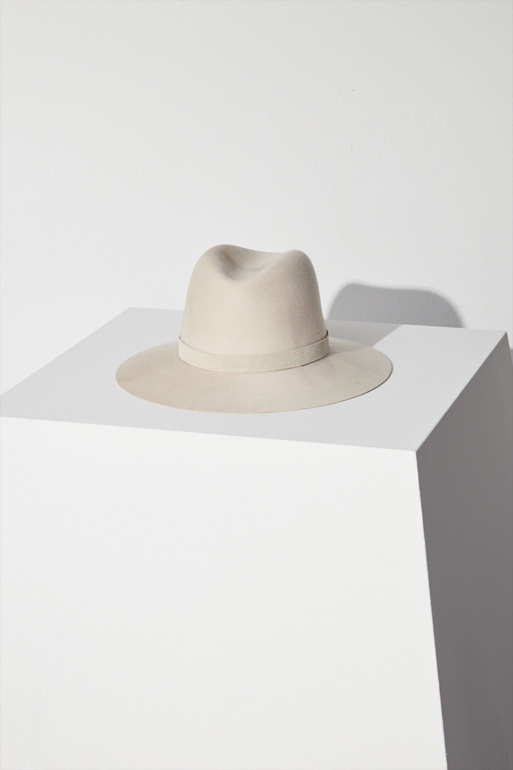 Fog Corinne Fedora