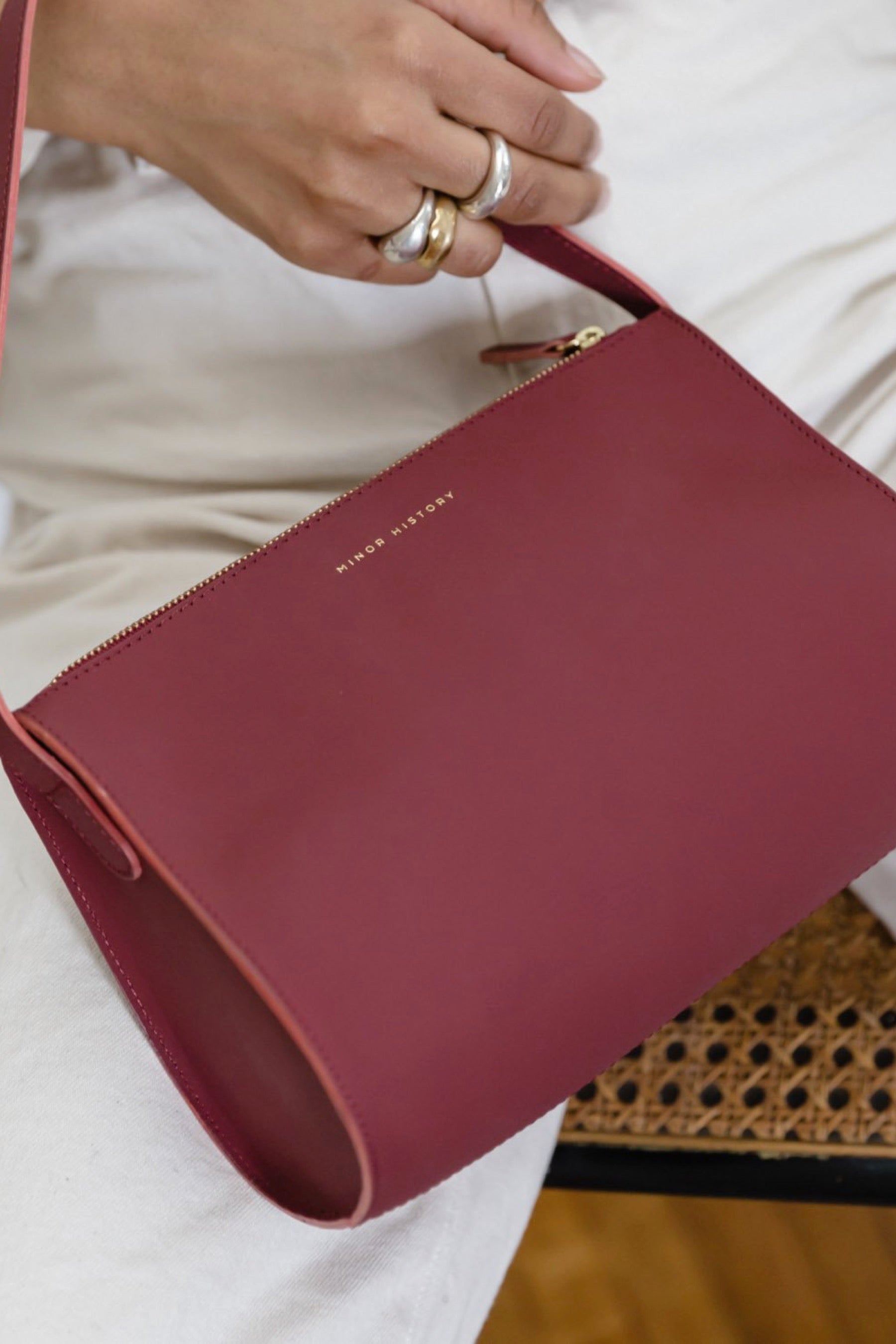 Barbera Hug Shoulder Bag