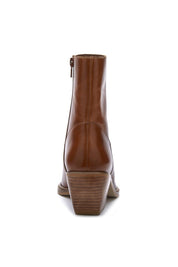 Tan Ezra Boot