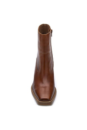Tan Ezra Boot