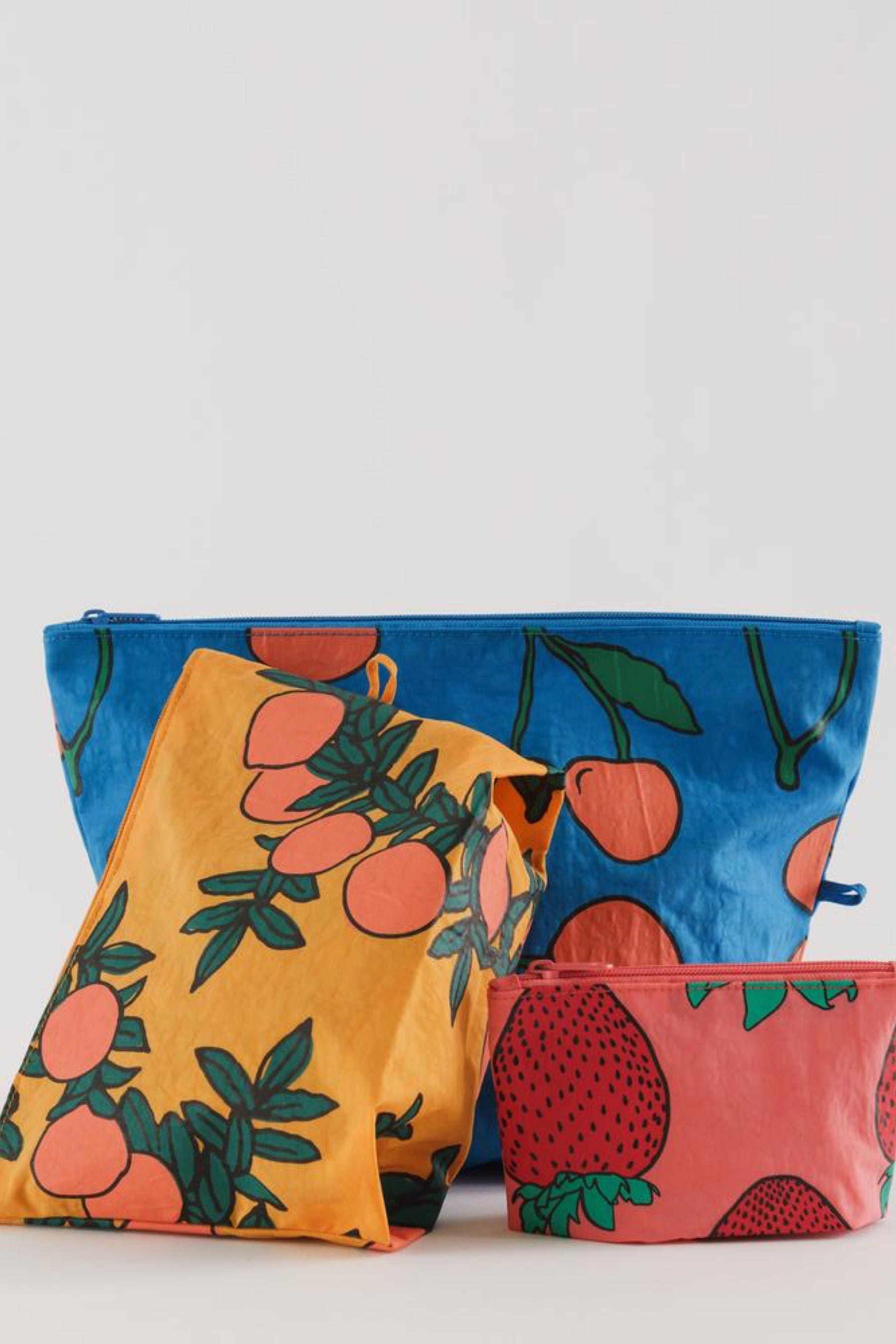 Backyard Fruit Go Pouch Set