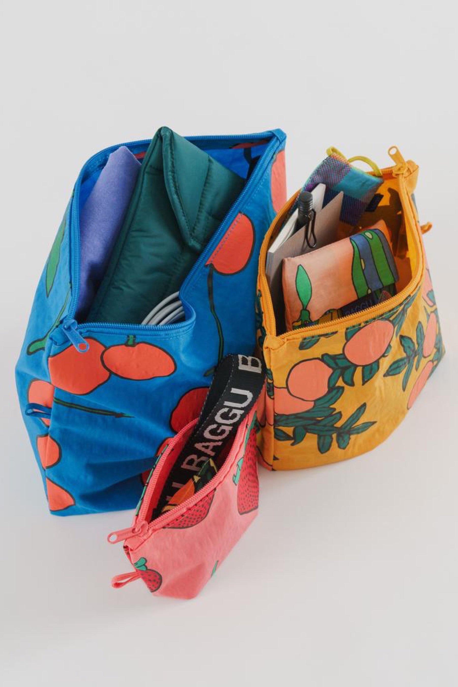 Backyard Fruit Go Pouch Set