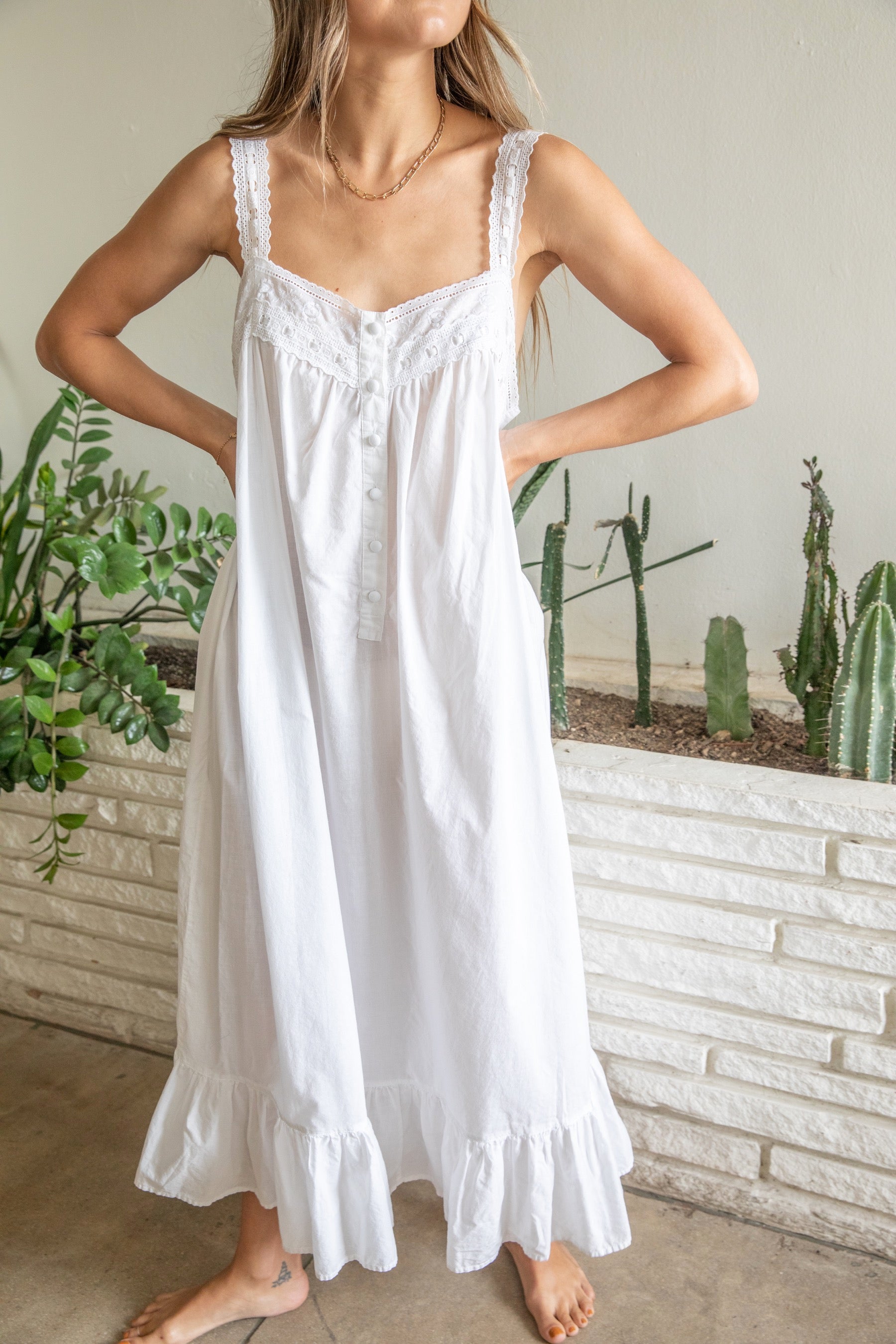 Victoria's Secret Eyelet Night Gown