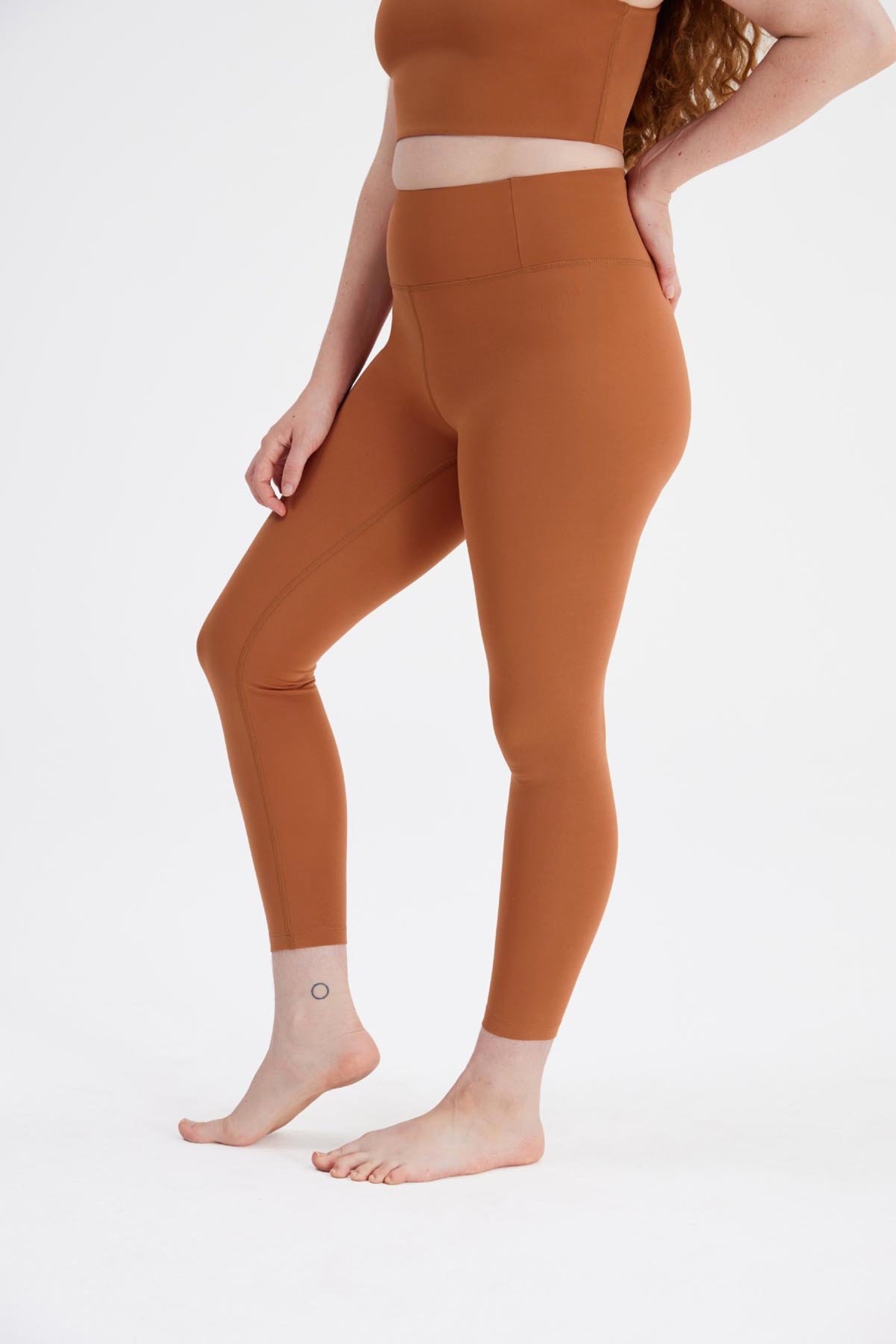 23 3/4" Spice Float Seamless High Rise Legging