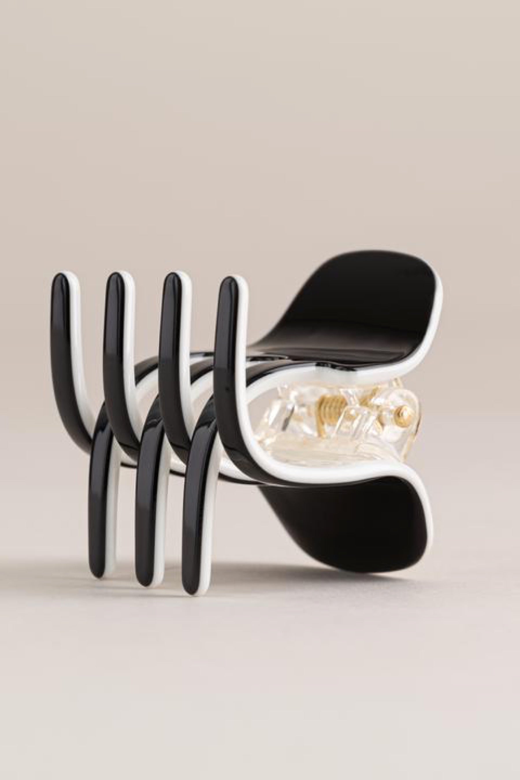 Black & Ivory Mini Claw