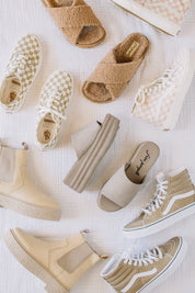 Vintage Vanilla Carmel Chelsea Boot