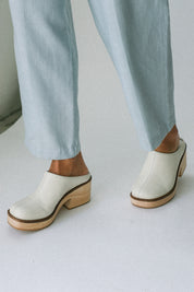 Cream Tides Clog