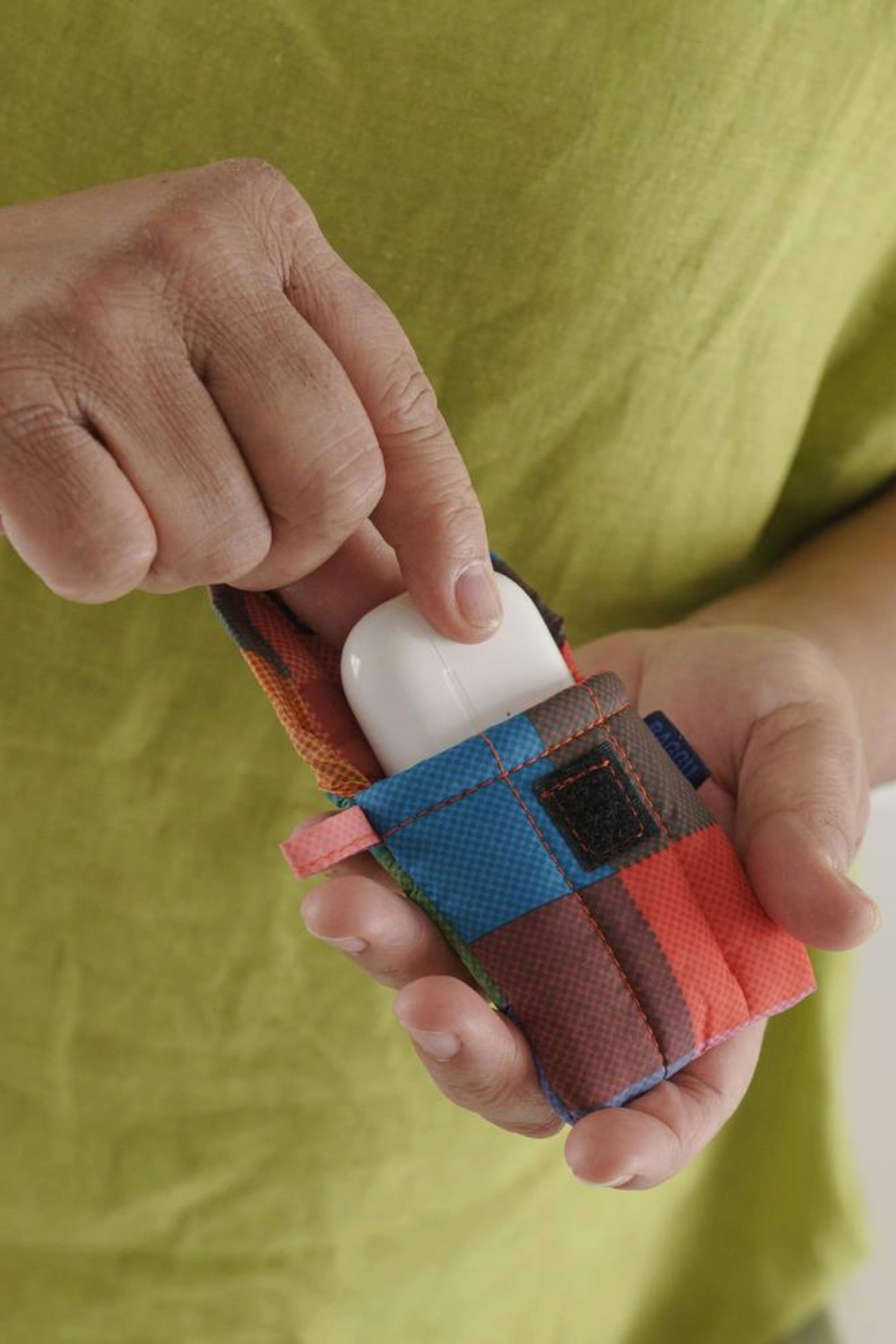 Madras No. 1 Earbuds Case