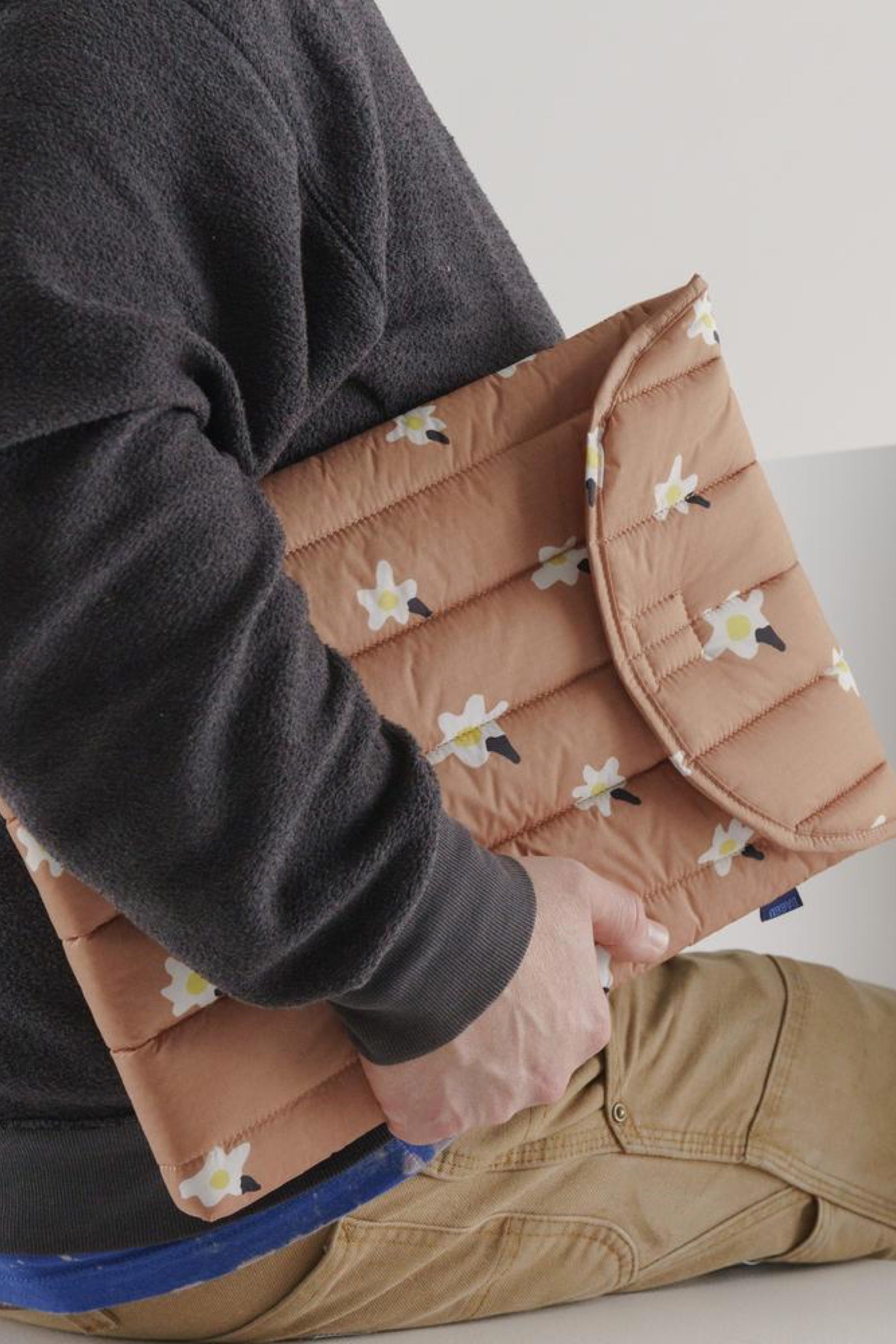 Painted Daisy Puffy Laptop Sleeve