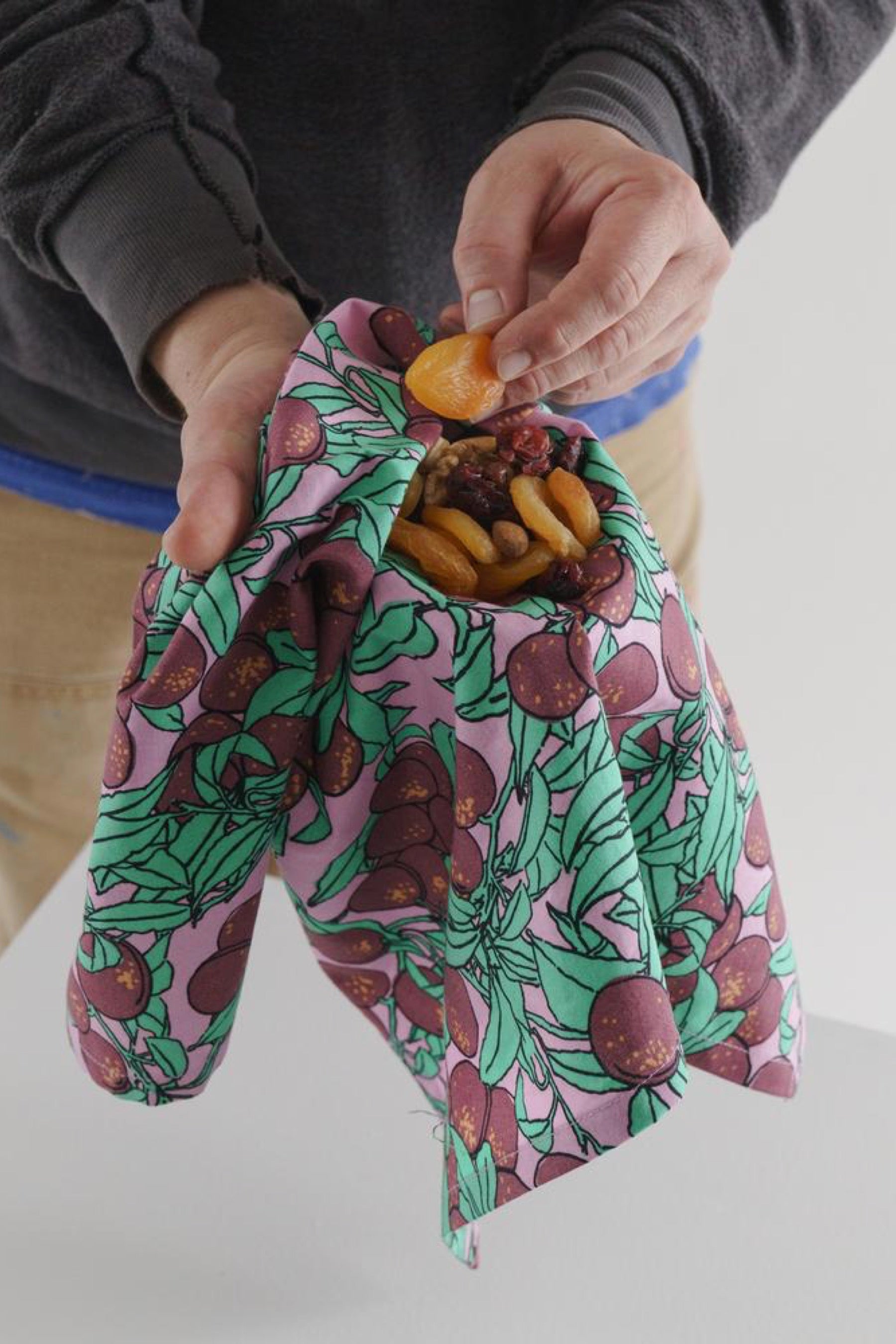 Backyard Fruit Reusable Cloth Set