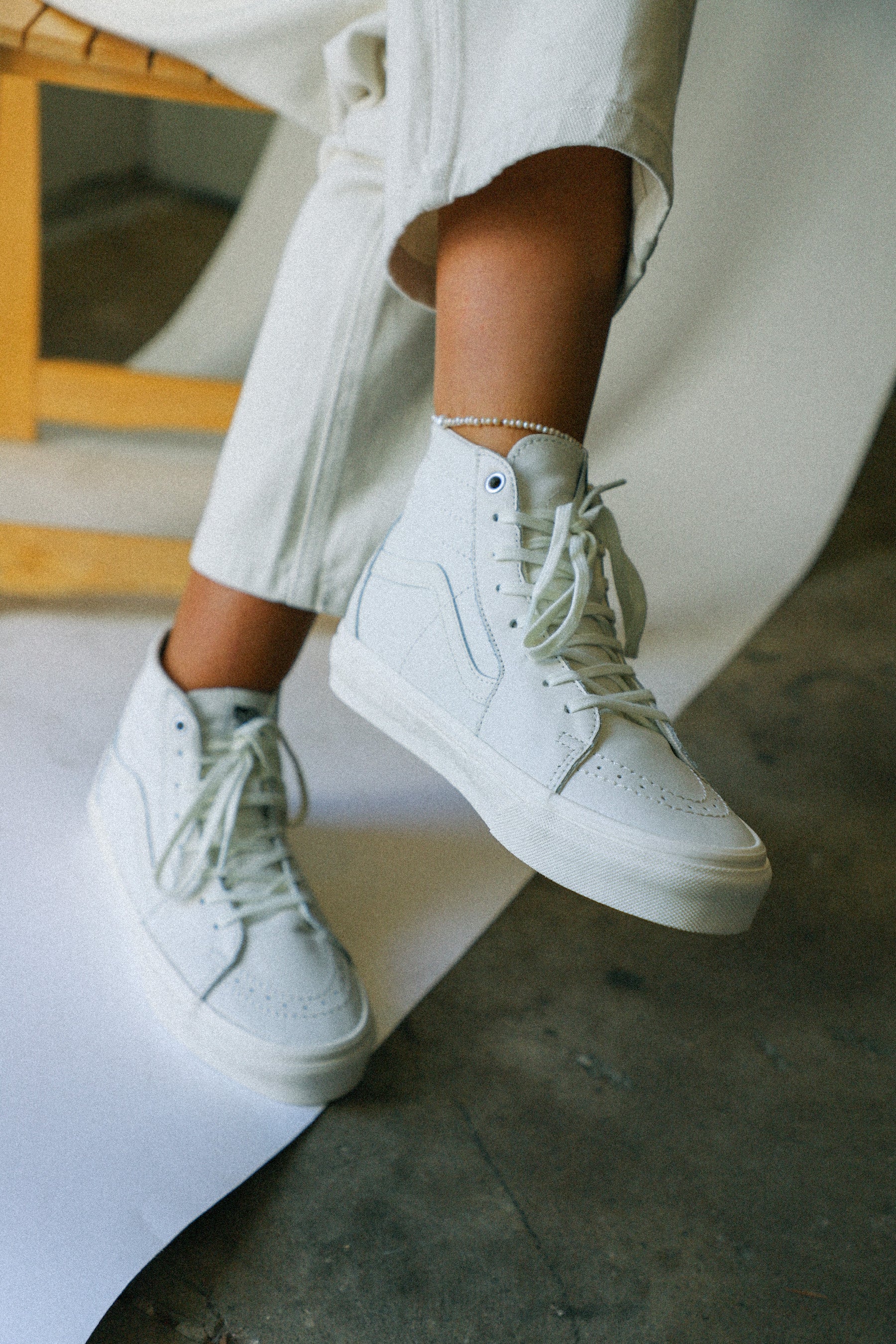 Marshmallow Leather Sk8-Hi Tapered