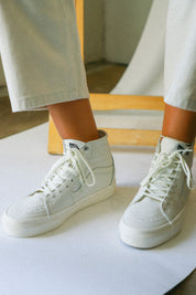 Marshmallow Leather Sk8-Hi Tapered