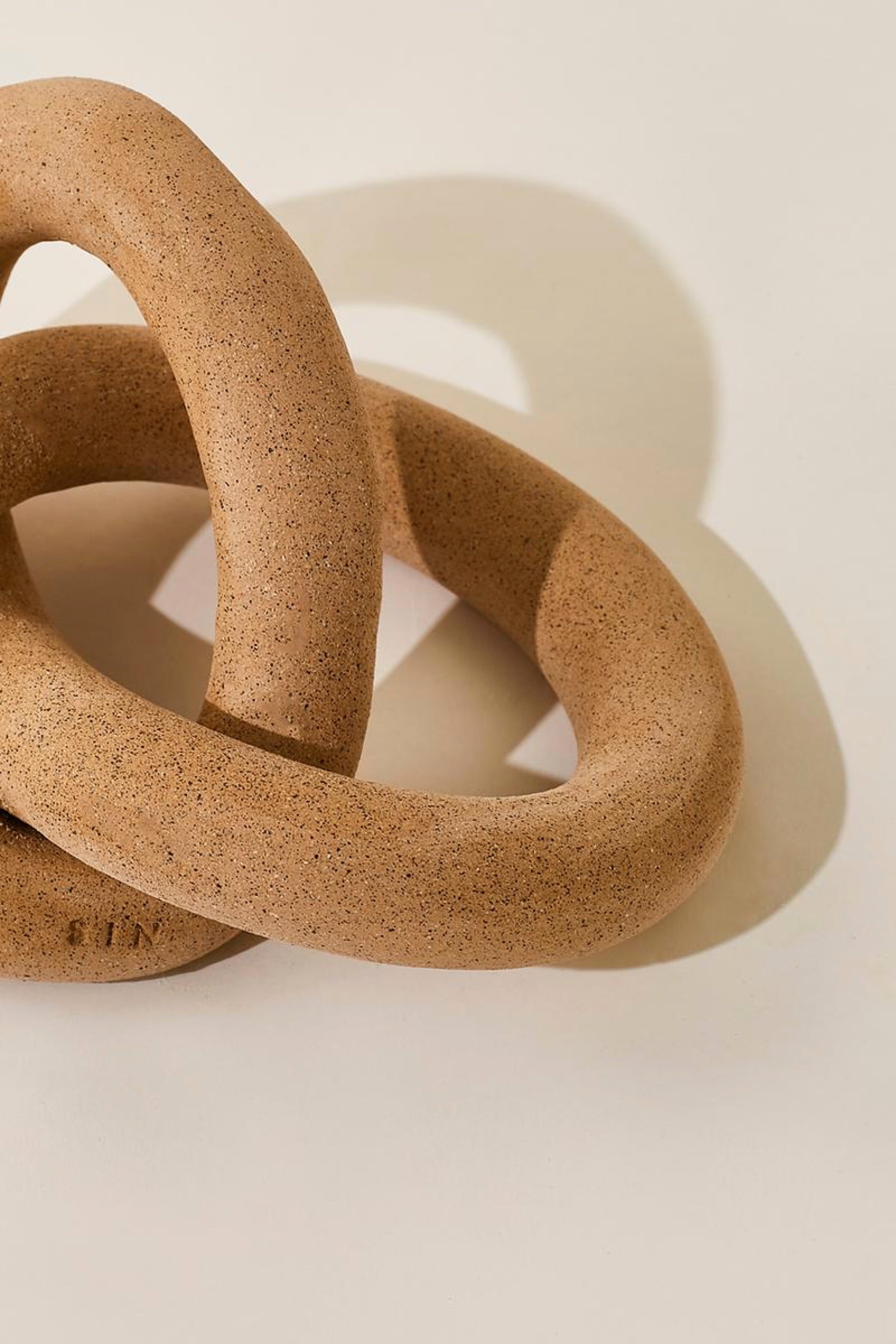 Speckled Infinity Knot