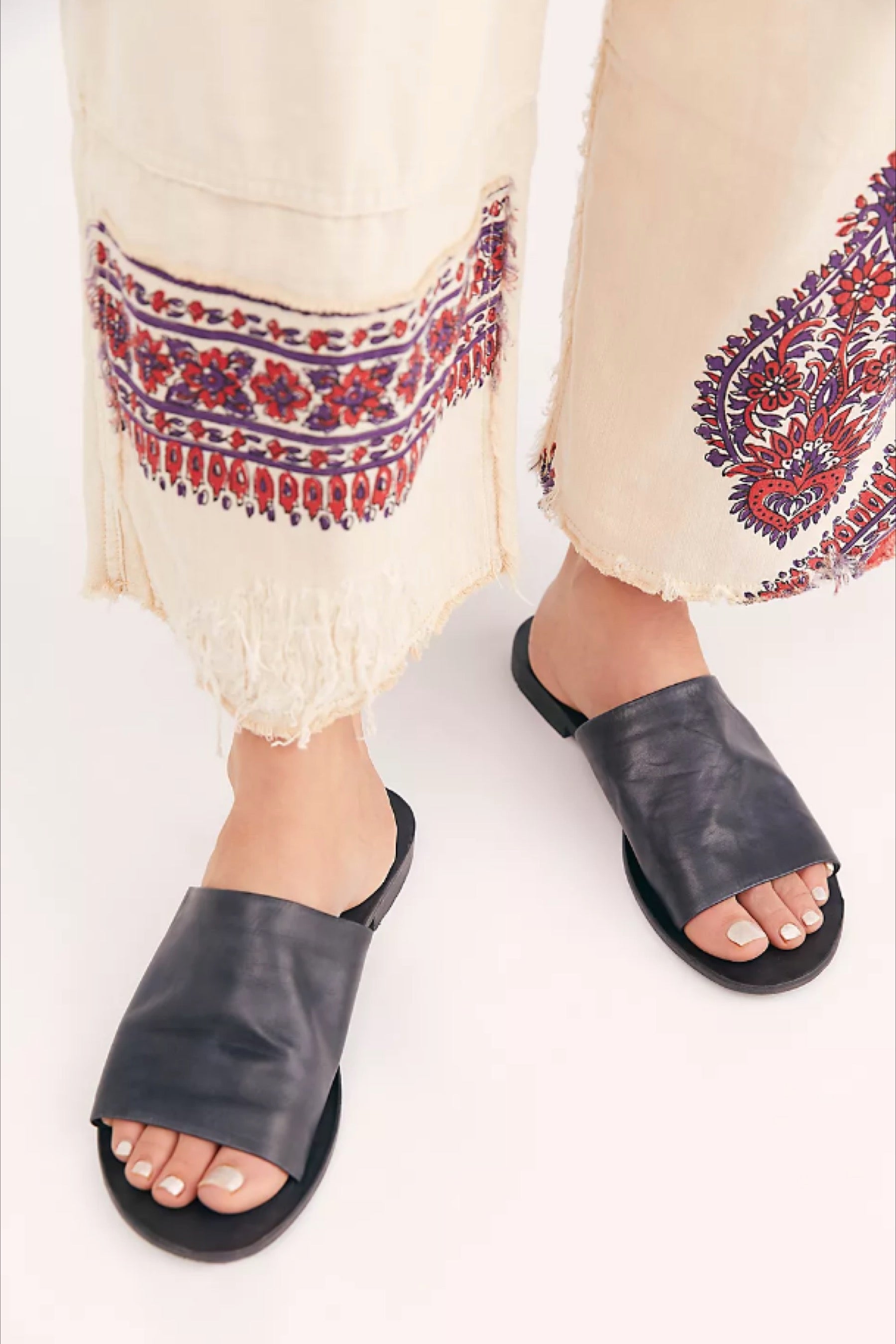 Black Vicente Sandal