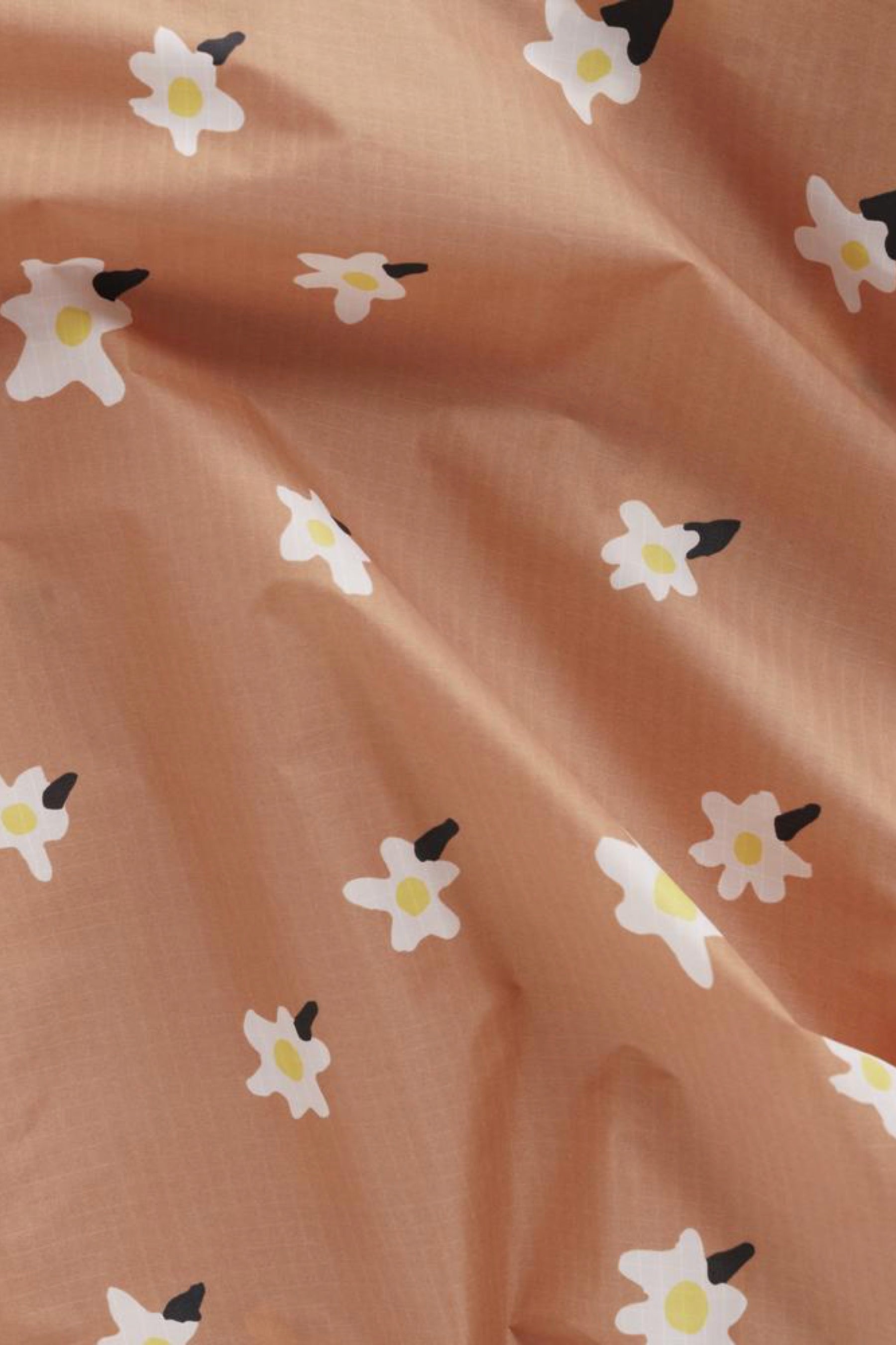 Painted Daisy Baggu