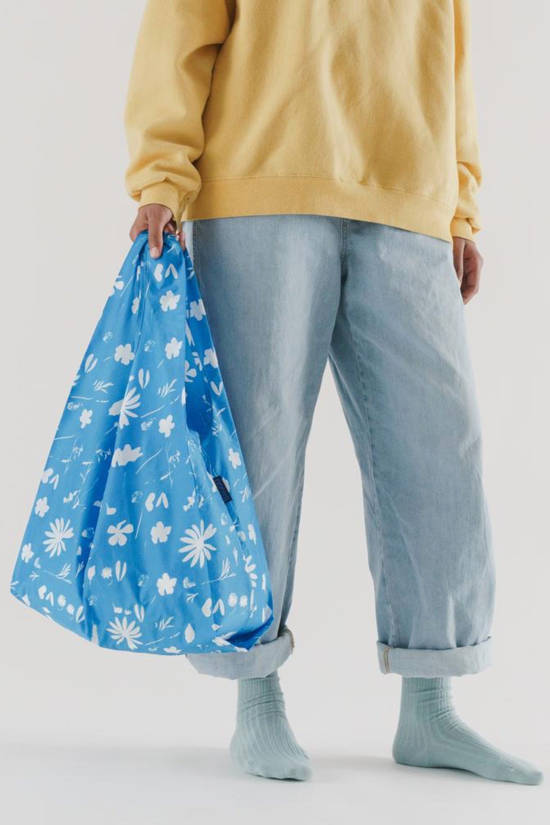 Blue Floral Sun Print Baggu