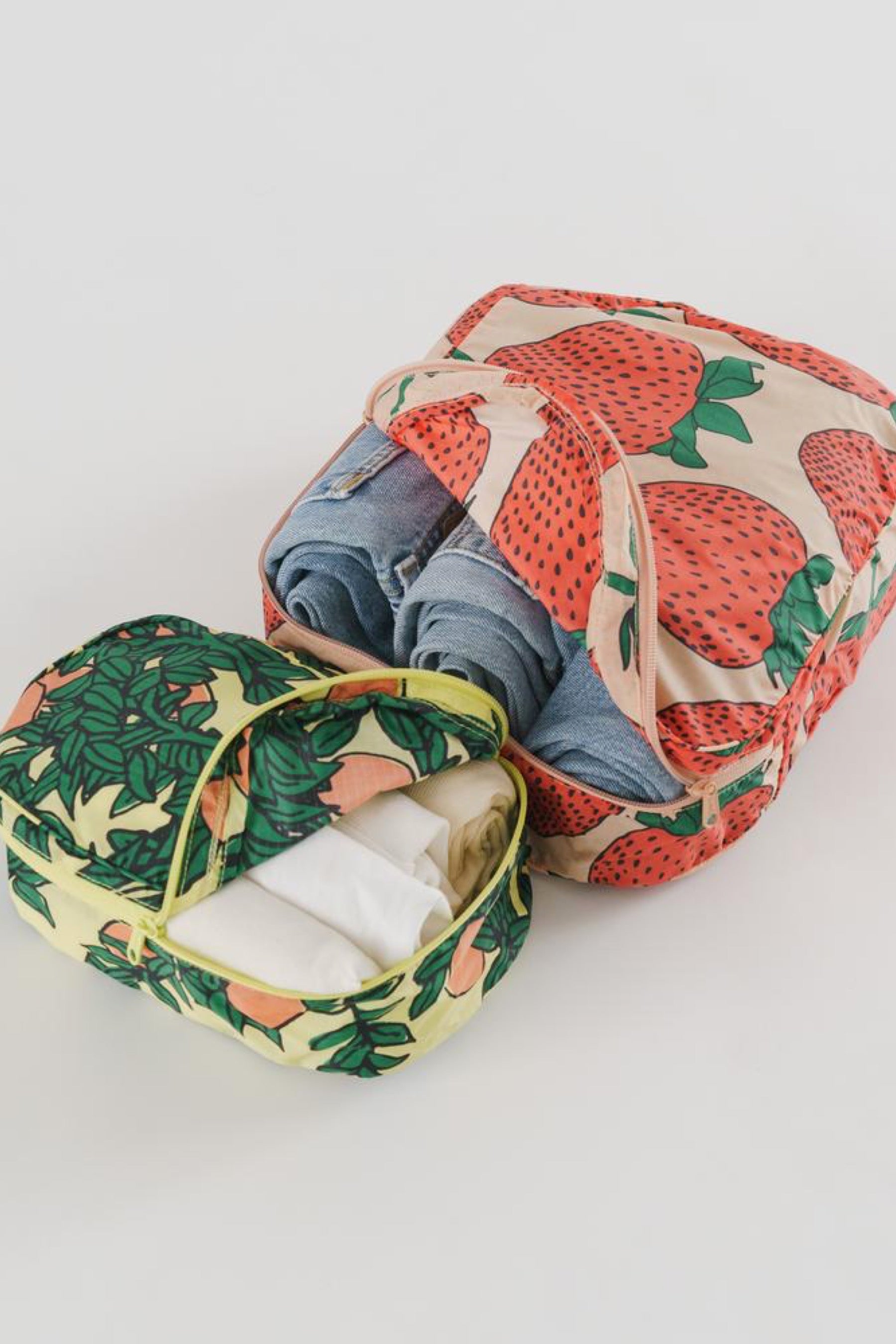 Backyard Fruit Packing Cube Set
