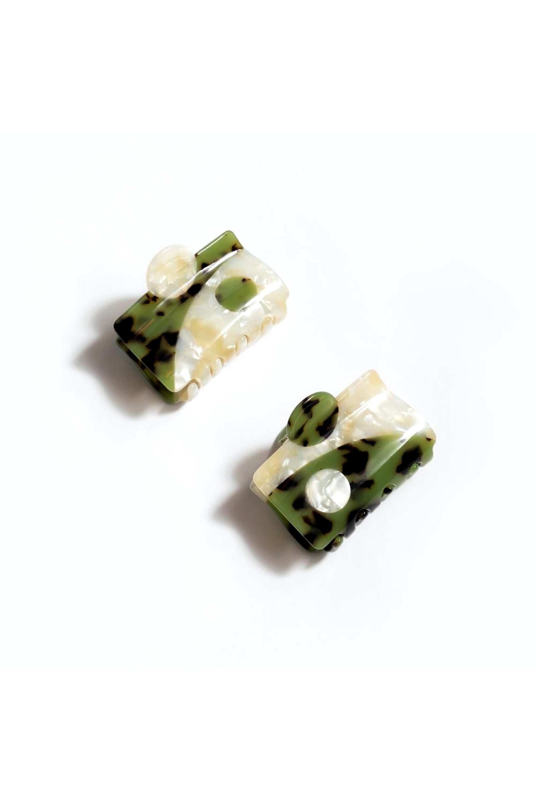 Green Balance Claw Set