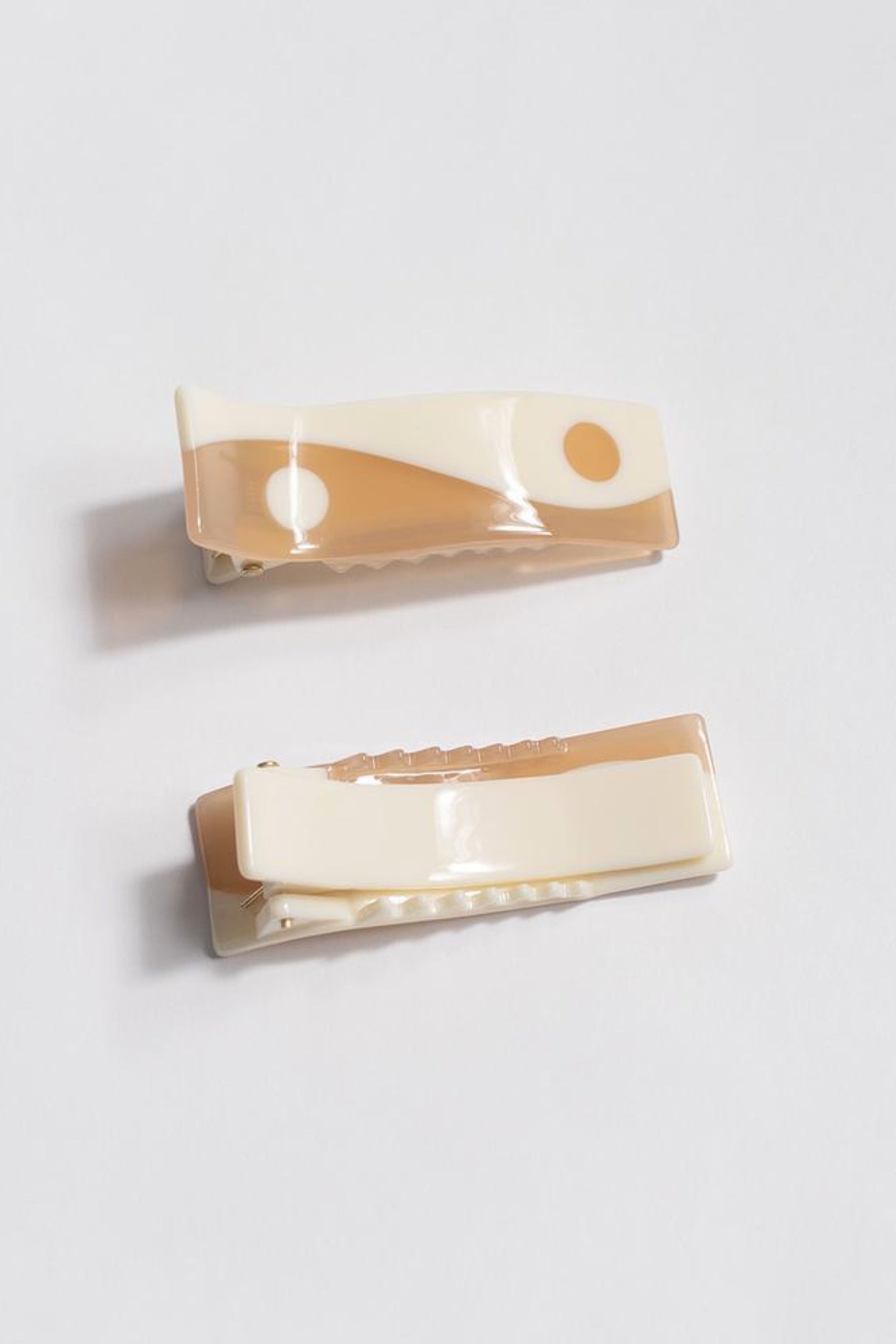 Mini Milk Tea Yin Yang Clip